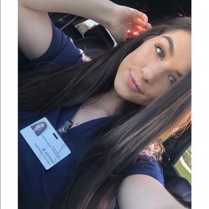 Meet your Posher, Marisa